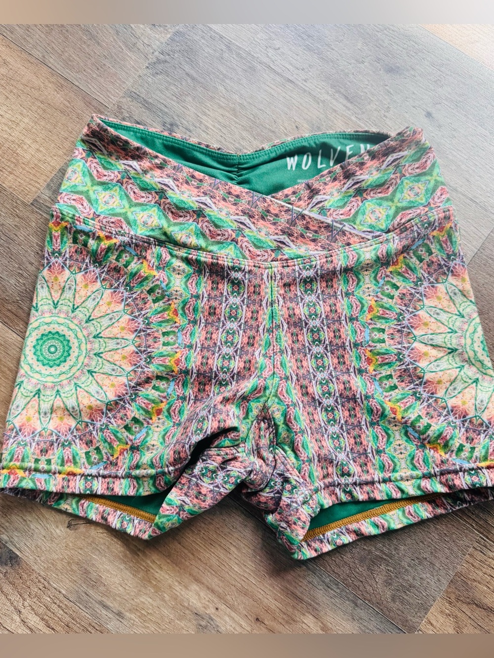 Wolven Green Pink Mandala Biker Shorts XS Psychedelic Festival Activewear